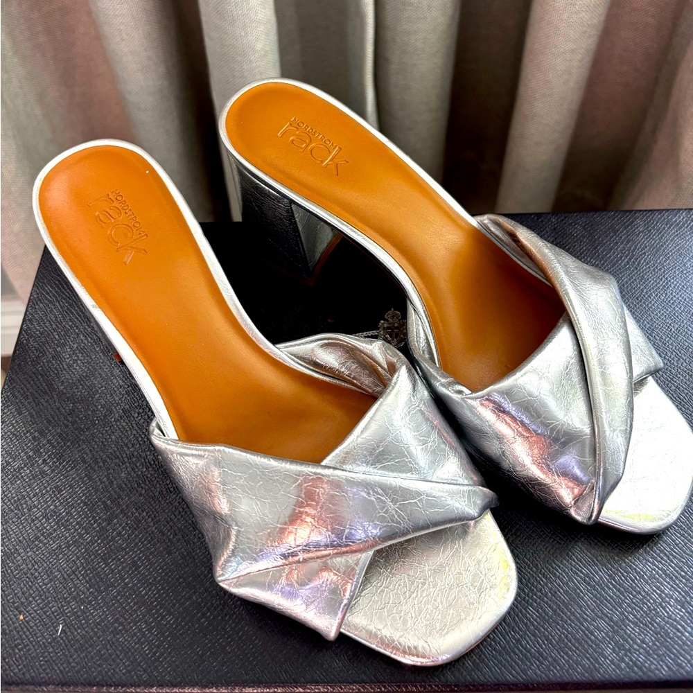 Metallic leather heeled sandal
